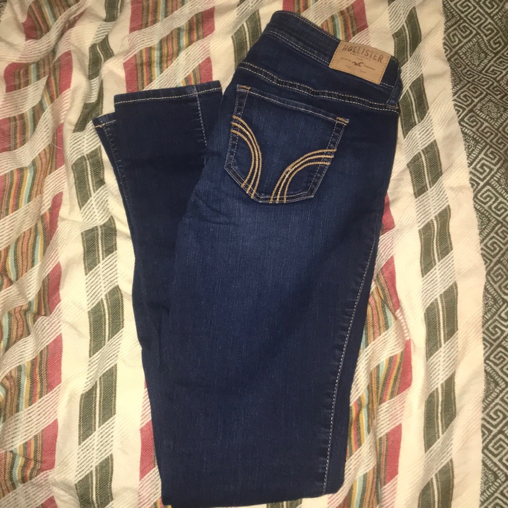❗️SOLD❗️ BUY ONE GET ONE FREE 👖 Hollister jeans